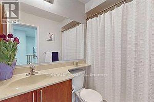 8 - 2444 Post Road, Oakville, ON - Indoor Photo Showing Bathroom