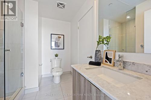 3907 - 955 Bay Street, Toronto, ON - Indoor Photo Showing Bathroom