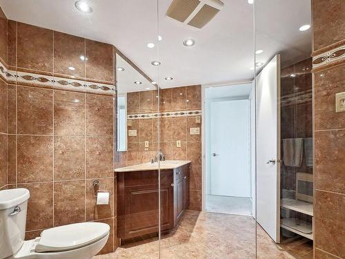 Salle de bains attenante Ã  la CCP - 1203B-8255 Boul. St-Laurent, Brossard, QC - Indoor Photo Showing Bathroom