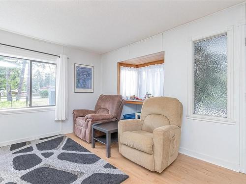 3495 Buffalo Trail, Nanaimo, BC - Indoor Photo Showing Living Room