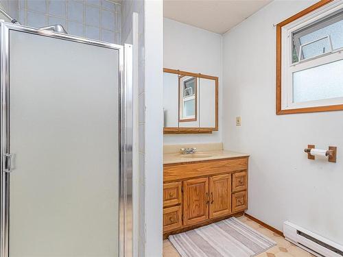 3495 Buffalo Trail, Nanaimo, BC - Indoor Photo Showing Bathroom