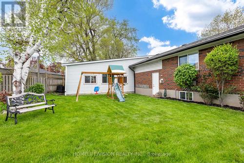 12 Chatsmere Place, Toronto, ON - Outdoor
