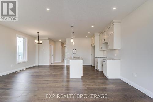 102 Thackeray Way, Minto, ON - Indoor Photo Showing Kitchen