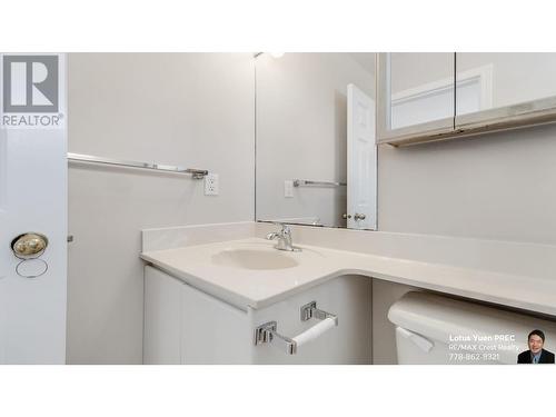 7688 Cartier Street, Vancouver, BC - Indoor Photo Showing Bathroom