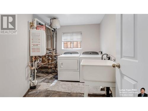 7688 Cartier Street, Vancouver, BC - Indoor Photo Showing Laundry Room