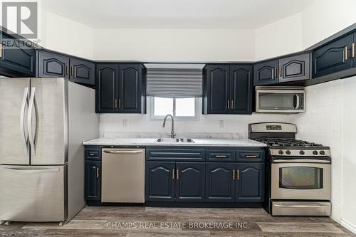 242 East Avenue N, Hamilton (Landsdale), ON - Indoor Photo Showing Kitchen