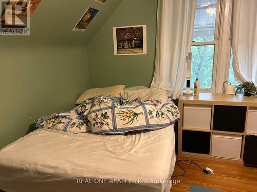 92 Binkley Crescent, Hamilton, ON - Indoor Photo Showing Bedroom