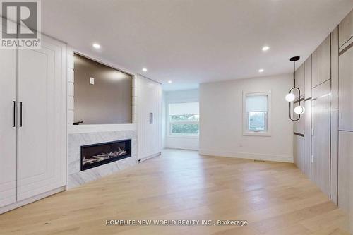 725 Gardner Avenue, Mississauga, ON - Indoor With Fireplace