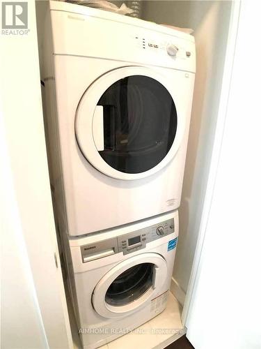 2806 - 7 Grenville Street, Toronto, ON - Indoor Photo Showing Laundry Room