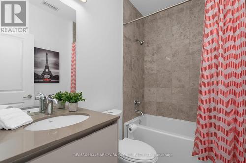 302 - 10360 Islington Avenue, Vaughan, ON - Indoor Photo Showing Bathroom