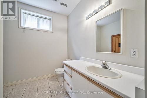 53 Lady Lynn Crescent W, Richmond Hill, ON - Indoor Photo Showing Bathroom
