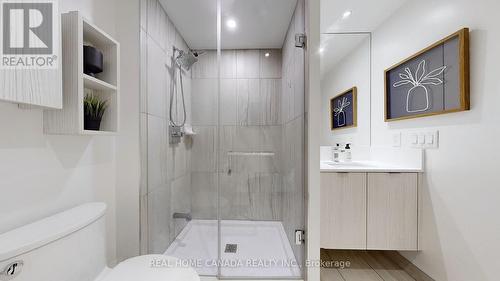 2504 - 195 Redpath Avenue, Toronto, ON - Indoor Photo Showing Bathroom