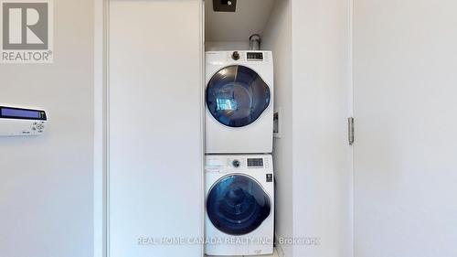 2504 - 195 Redpath Avenue, Toronto, ON - Indoor Photo Showing Laundry Room
