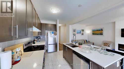 101 Cobriza Crescent, Brampton, ON - Indoor Photo Showing Kitchen