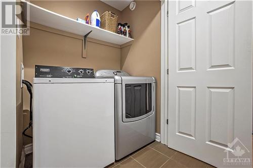 1769 Travis Trail, Mountain, ON - Indoor Photo Showing Laundry Room