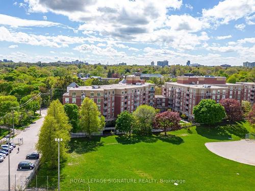 115-451 Rosewell Ave, Toronto, ON - Outdoor With View