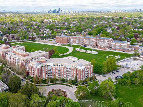115-451 Rosewell Ave, Toronto, ON - Outdoor With View