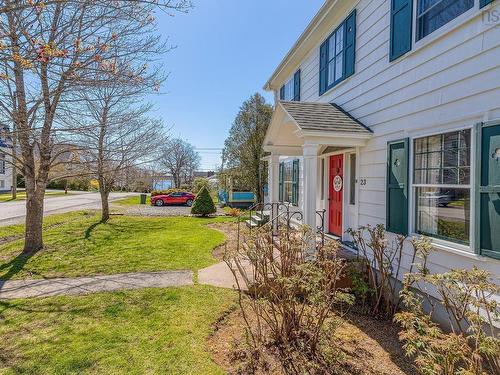 23 Broad Street, Lunenburg, NS 