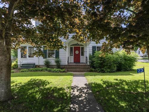 23 Broad Street, Lunenburg, NS 