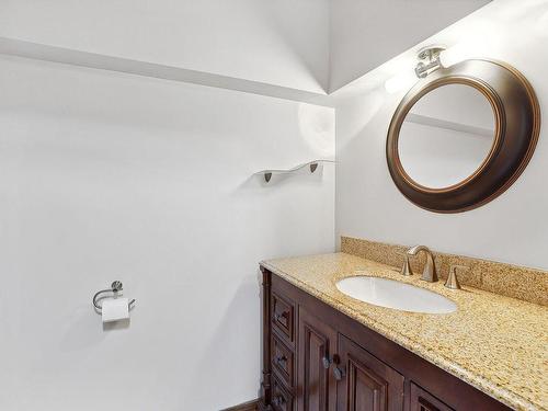 Salle d'eau - 38 Rue Grace-Shantz, Kirkland, QC - Indoor Photo Showing Bathroom