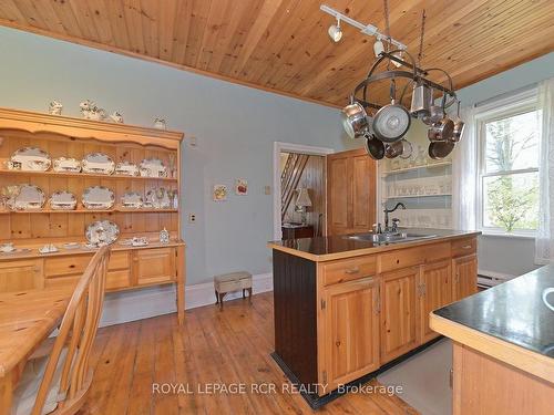 2964 12/13 Sunnidale Sdrd S, Clearview, ON - Indoor Photo Showing Kitchen With Double Sink