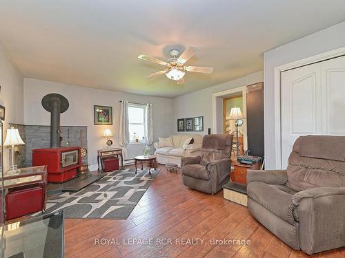 2964 12/13 Sunnidale Sdrd S, Clearview, ON - Indoor With Fireplace