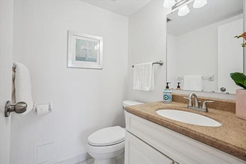 301 Frances Avenue|Unit #303, Stoney Creek, ON - Indoor Photo Showing Bathroom