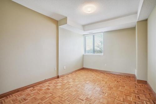 301 Frances Avenue|Unit #303, Stoney Creek, ON - Indoor Photo Showing Other Room
