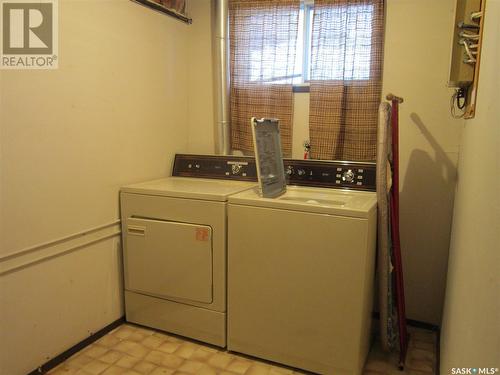703 Golburn Crescent, Tisdale, SK - Indoor Photo Showing Laundry Room