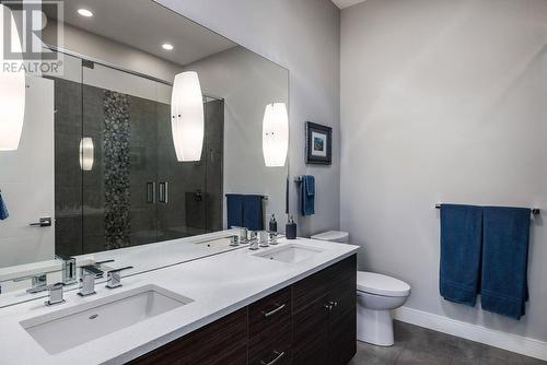 409 Dunbar Court, Kelowna, BC - Indoor Photo Showing Bathroom