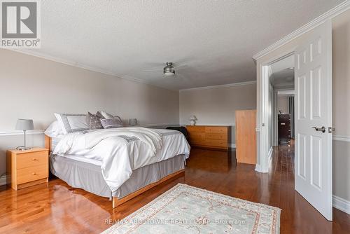 3923 Rushton Crescent, Mississauga, ON - Indoor Photo Showing Bedroom