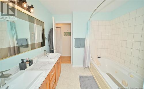 83 Kimberly Street, Fredericton, NB - Indoor Photo Showing Bathroom