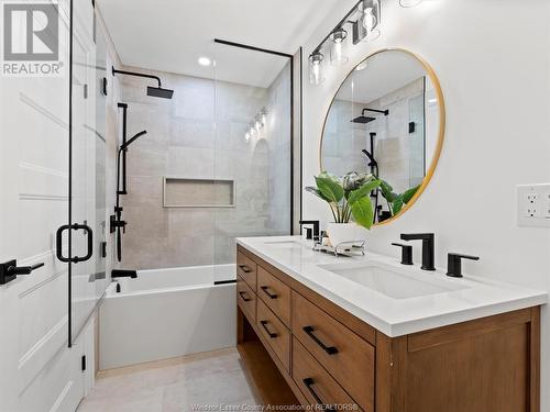 1211 Bainbridge Avenue, Kingsville, ON - Indoor Photo Showing Bathroom