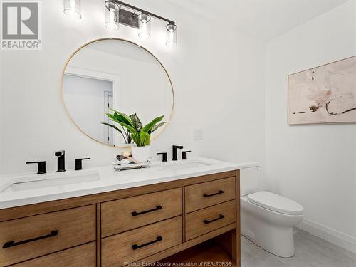 1211 Bainbridge Avenue, Kingsville, ON - Indoor Photo Showing Bathroom