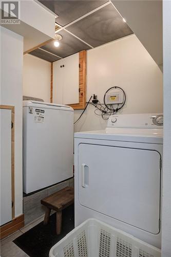 1536 Sparks Avenue, Sudbury, ON - Indoor Photo Showing Laundry Room