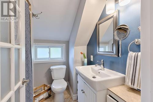 547 Mackay Street, Pembroke, ON - Indoor Photo Showing Bathroom
