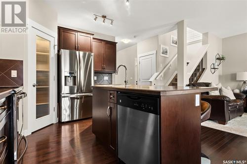153 Poplar Bluff Crescent, Regina, SK - Indoor Photo Showing Kitchen With Stainless Steel Kitchen With Upgraded Kitchen