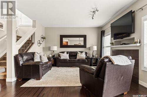 153 Poplar Bluff Crescent, Regina, SK - Indoor Photo Showing Living Room