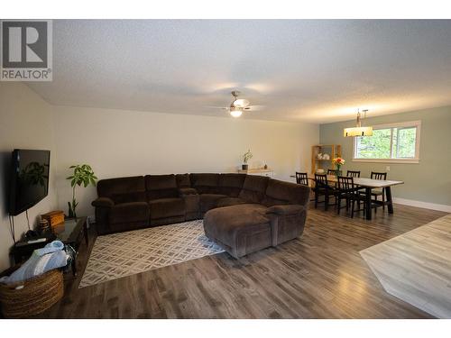 4919 Straume Avenue, Terrace, BC - Indoor Photo Showing Living Room