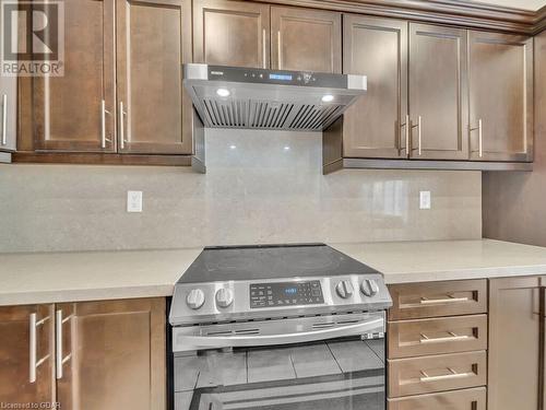 897 Whaley Way, Milton, ON - Indoor Photo Showing Kitchen