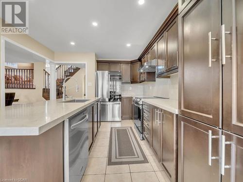 897 Whaley Way, Milton, ON - Indoor Photo Showing Kitchen With Upgraded Kitchen