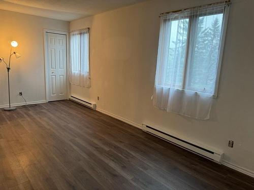 Chambre Ã  coucher principale - 5-255 Rue Séraphin, Sainte-Adèle, QC - Indoor Photo Showing Bedroom