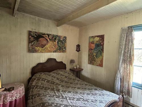 Den - 4868 Route 329 N., Sainte-Agathe-Des-Monts, QC - Indoor Photo Showing Bedroom