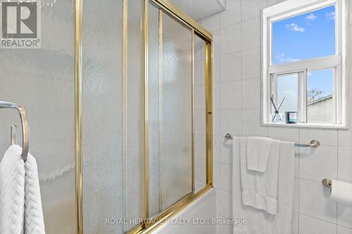 235 Delhi Avenue, Toronto, ON - Indoor Photo Showing Bathroom
