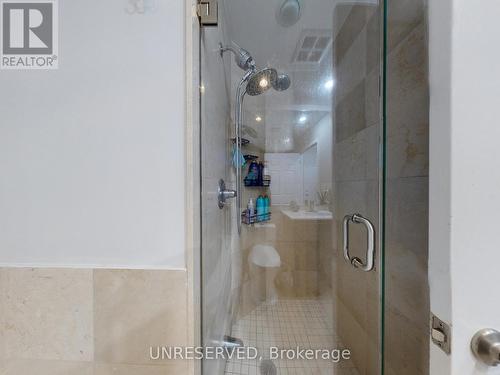 1206 - 218 Queens Quay W, Toronto, ON - Indoor Photo Showing Bathroom