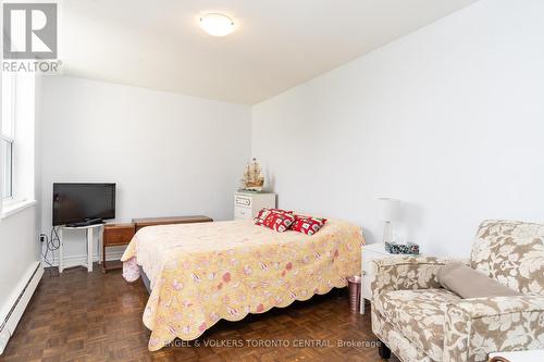312 - 70 Old Sheppard Avenue, Toronto, ON - Indoor Photo Showing Bedroom