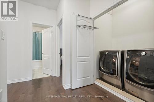 34 Pietrowski Drive, Georgina, ON - Indoor Photo Showing Laundry Room