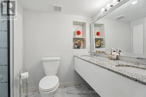 34 Pietrowski Drive, Georgina, ON - Indoor Photo Showing Bathroom