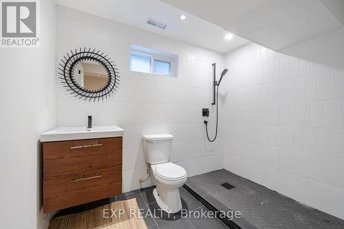 247 Cherry Post Drive, Mississauga, ON - Indoor Photo Showing Bathroom
