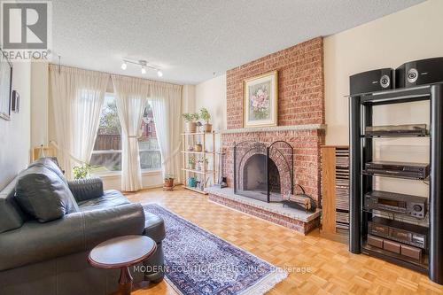 5483 Middlebury Drive, Mississauga, ON - Indoor Photo Showing Living Room With Fireplace